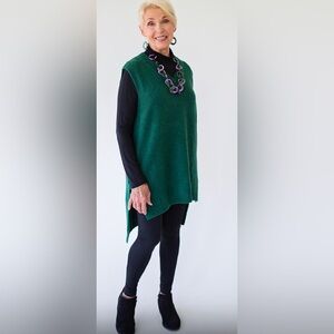 Aria All Day Long Sweater Vest Green